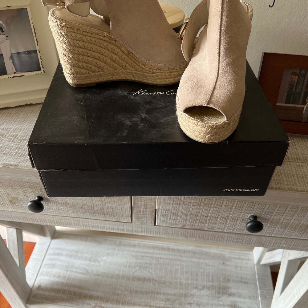 Kenneth Cole  wedge sandals